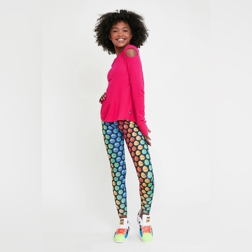 Terez Girls Kids Leggings in Rainbow Cupcakes Size 5 New